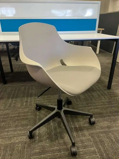 Tube Style Operator Chair