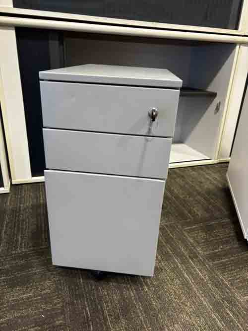 Slimline Steel 3D Pedestal with Filer