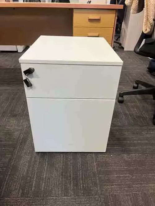 1D + Deep Filer Mobile Pedestal