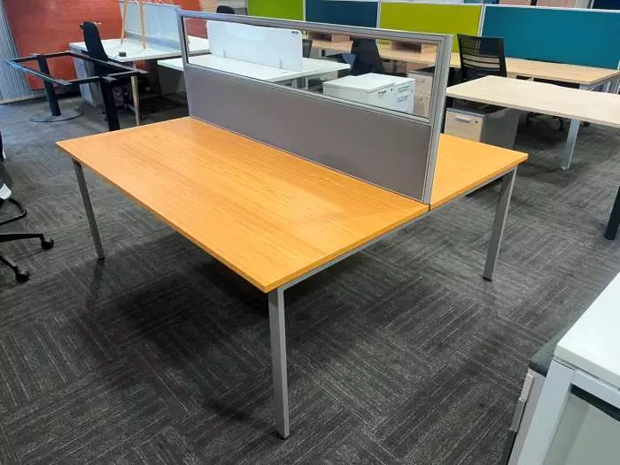2-Way Cluster on Steel Frame